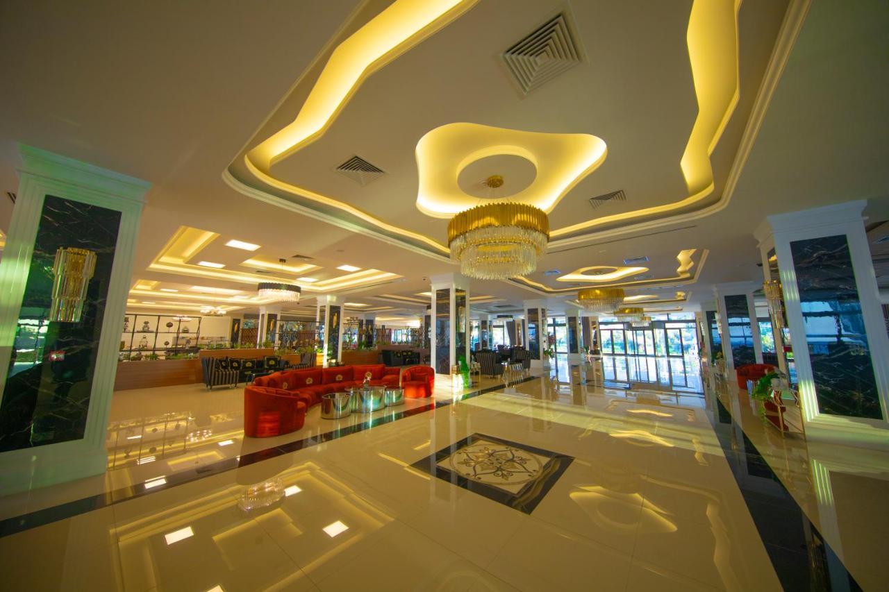 Mc Palace Hotel Spa & Convention Agios Epiktitos Экстерьер фото
