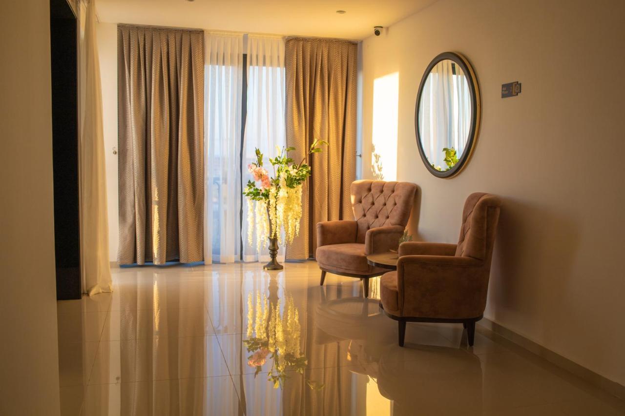 Mc Palace Hotel Spa & Convention Agios Epiktitos Экстерьер фото