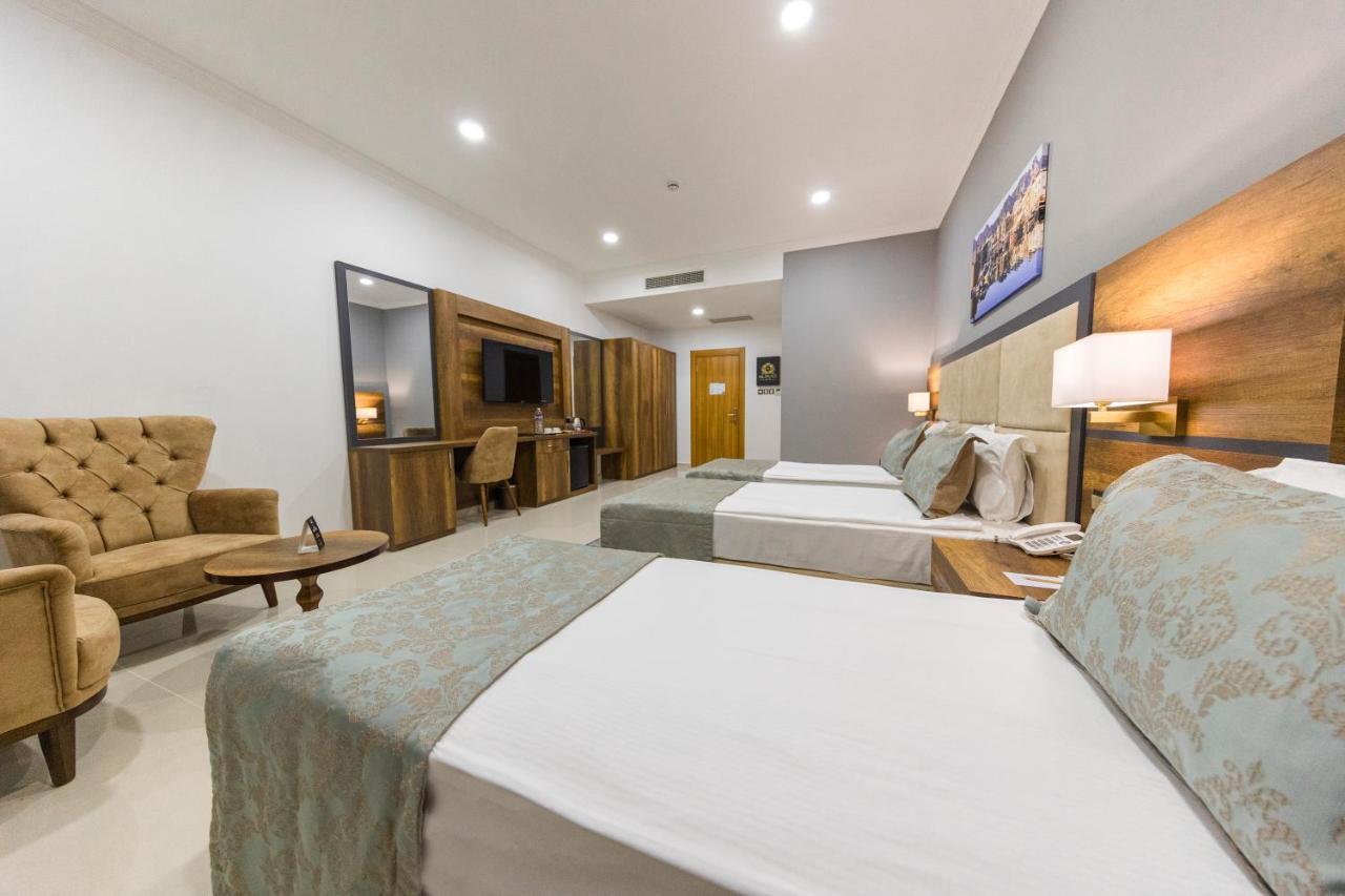 Mc Palace Hotel Spa & Convention Agios Epiktitos Экстерьер фото